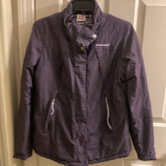Avalanche winter coat with weather shield like new
Excellent condition - Picture 1 of 9